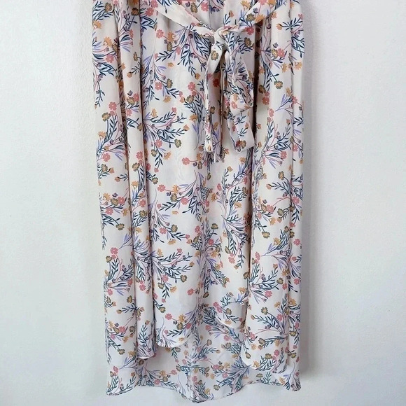 Sienna  Sky Floral Wrap Short Sleeve Dress - Picture 10 of 15